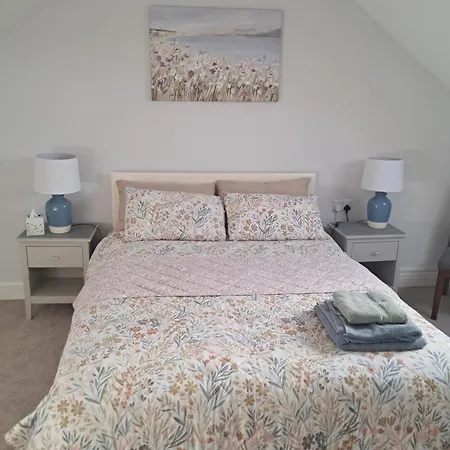 Apartamento Warm Spacious Three Bed *