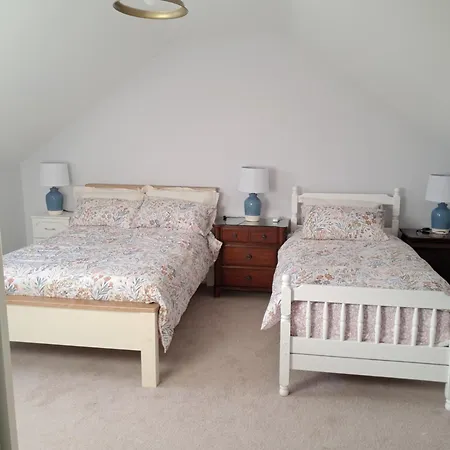 Daire Warm Spacious Three Bed